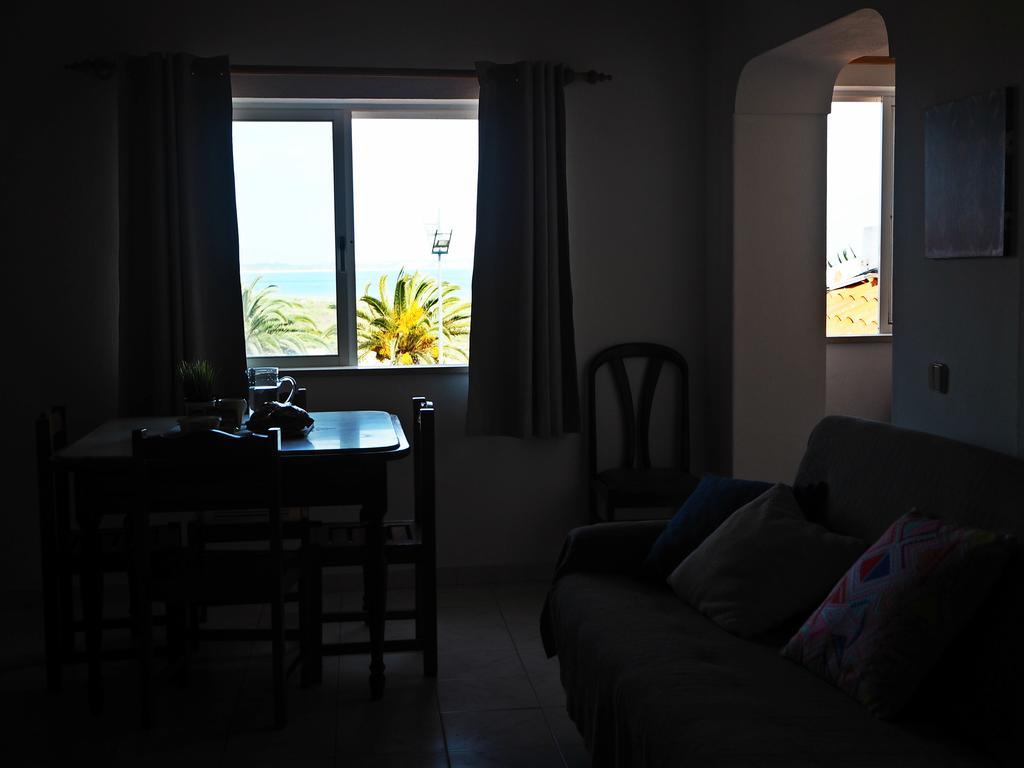 Ema'S Beach And Nightlife House Daire Lagos Dış mekan fotoğraf