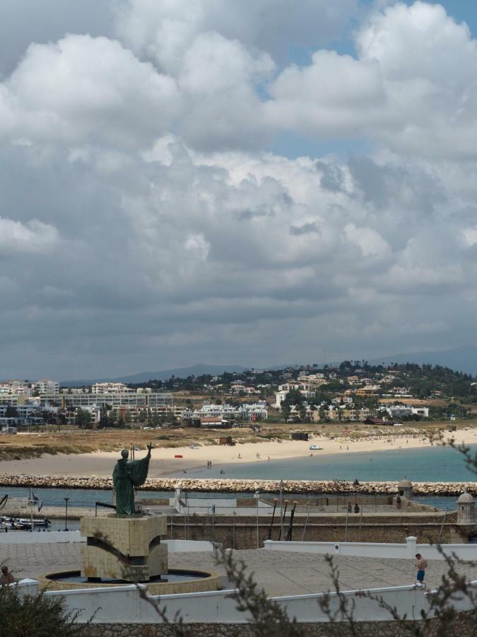 Ema'S Beach And Nightlife House Daire Lagos Dış mekan fotoğraf